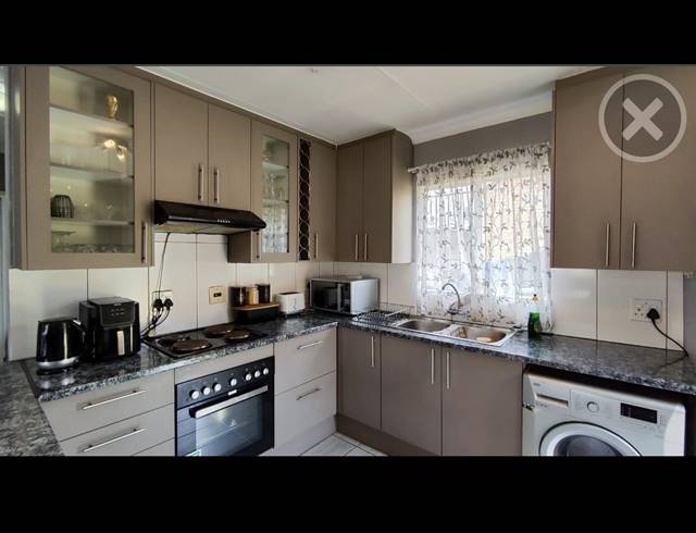 2 BEDROOM CLUSTER FOR SALE IN TERENURE